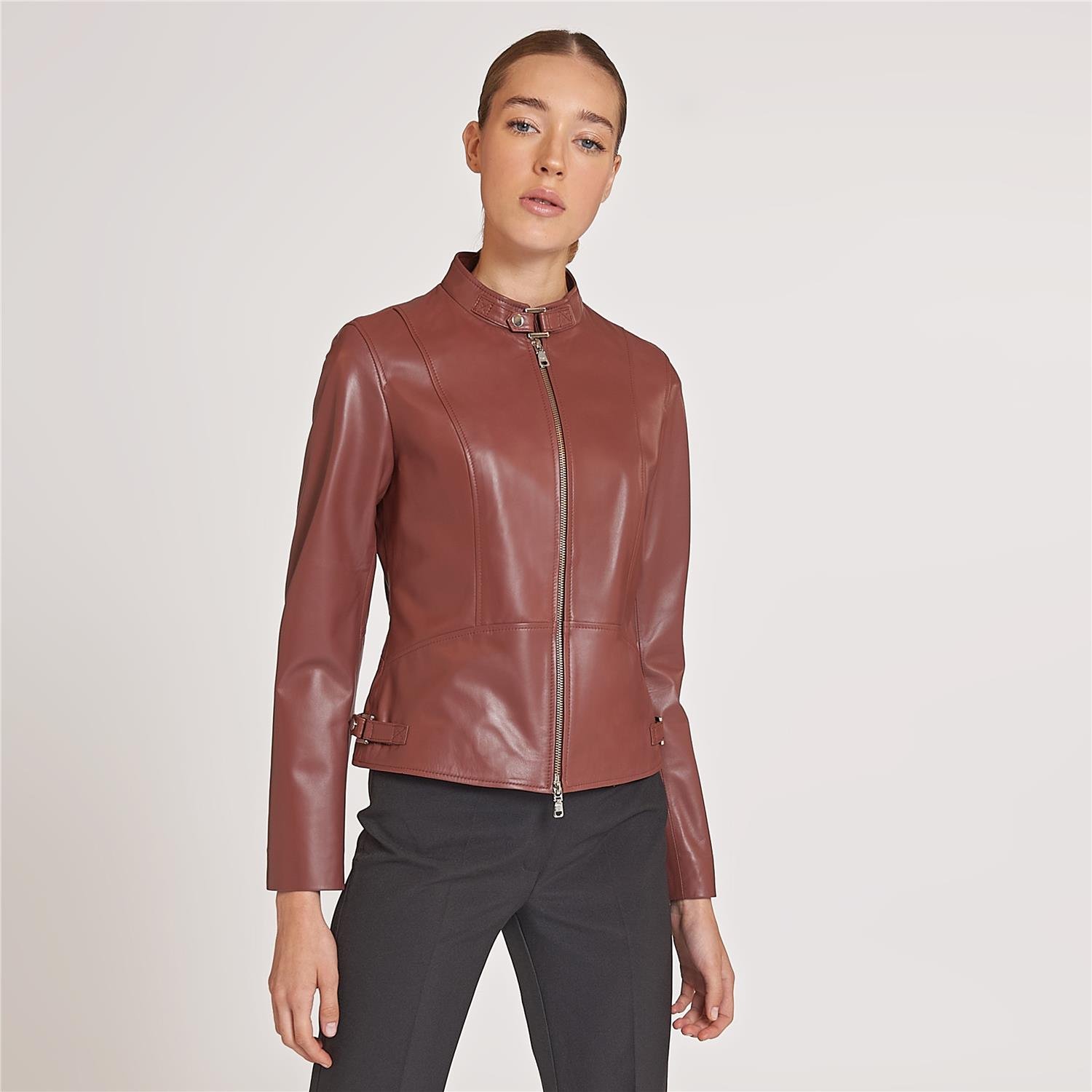 Desa Deri Şıklığına ’ye Varan İndirimle Sahip Ol